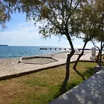 Pensionat Dekovic Materada 3*