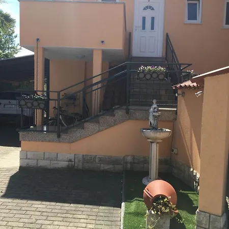 Dekovic Materada Gasthof