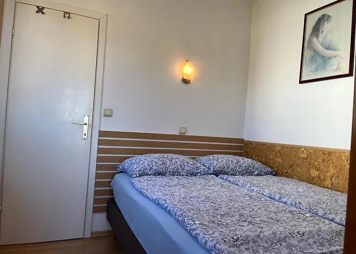 Pensionat Dekovic Materada 3*