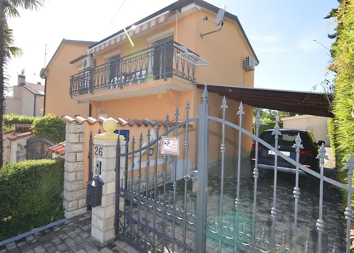 Dekovic Materada Гостевой дом