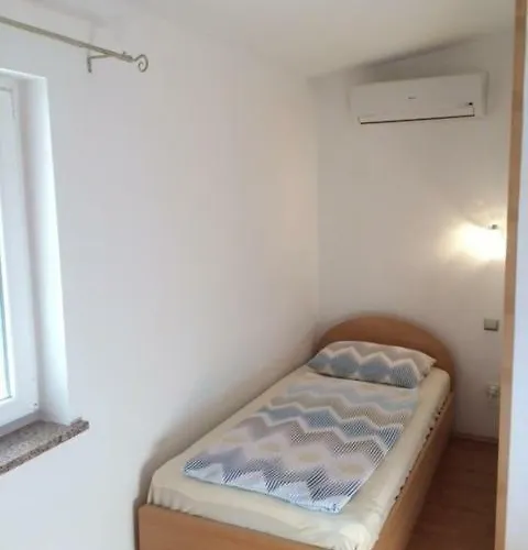 Dekovic Materada Гостевой дом 3*