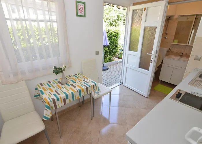 Dekovic Materada Penzion 3*